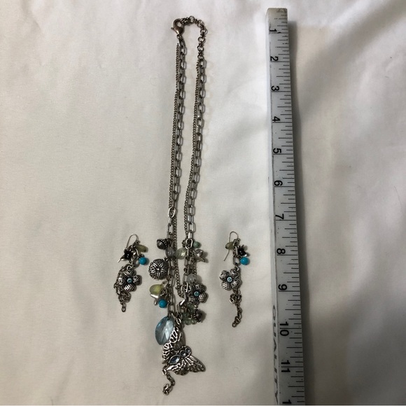 Park Lane necklace and earrings - Picture 2 of 3